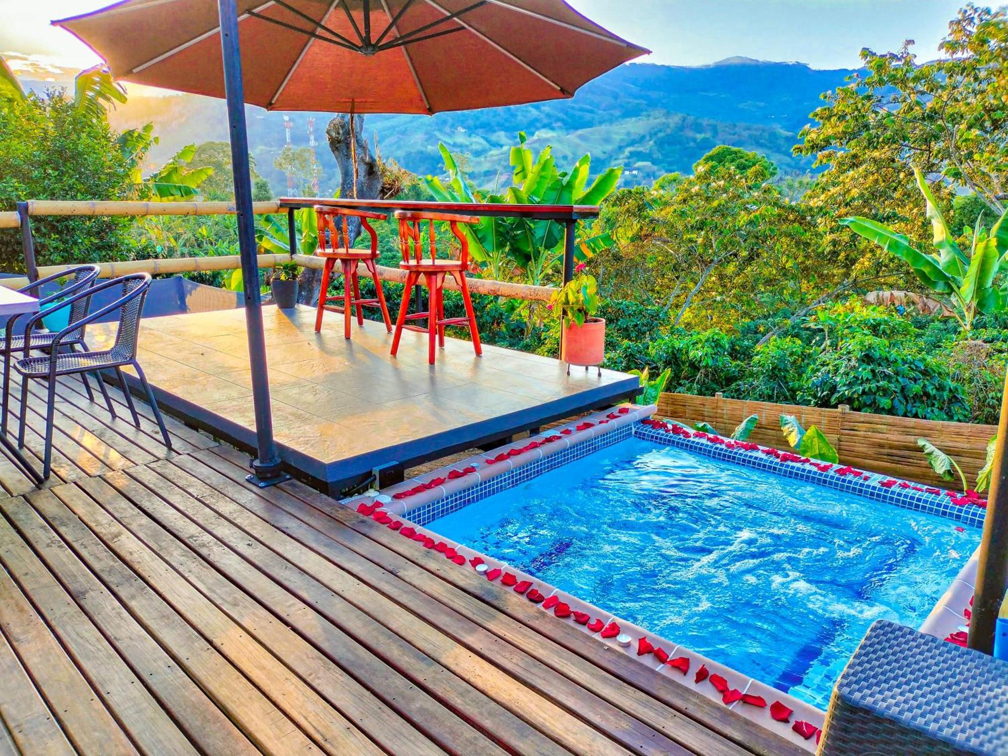 Glamping Vallesanto Experience Trujillo エクステリア 写真